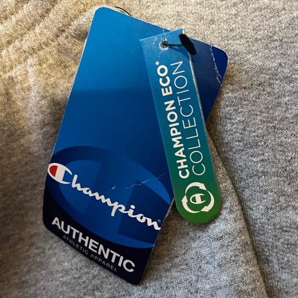 Champion NWT UConn Sweatpants- Youth Large 10-12 - Picture 7 of 8